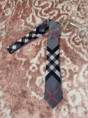 Burberry Men's GrayPlaid Skinny Tie - Navy & Red Accents
